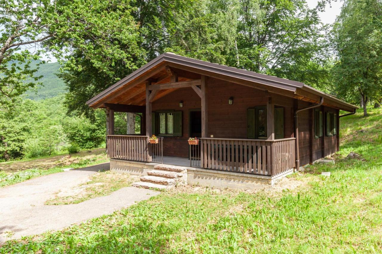 Villaggio Anemone Chalet Fragolina Capanne di Sillano Exterior photo